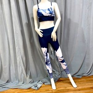 Carbon38 floral leggings